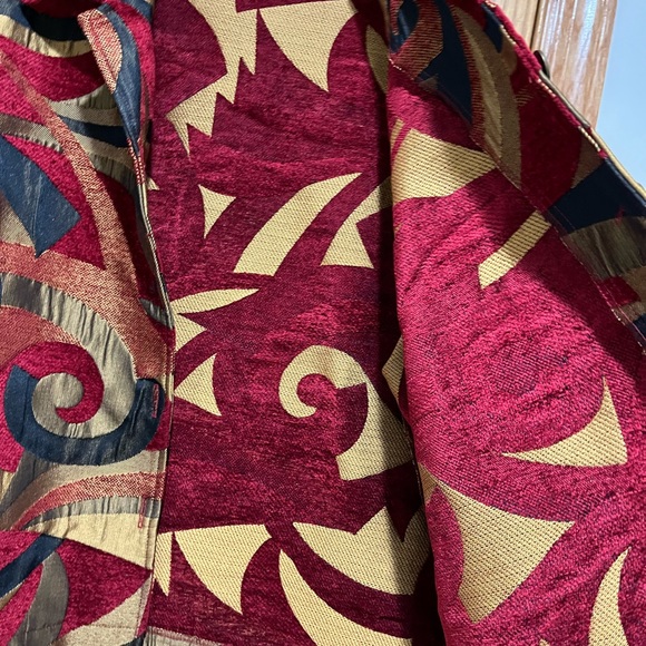 4 button abstract jacket - Picture 4 of 5